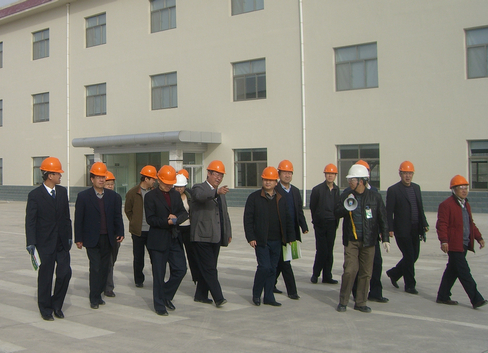 國(guó)家農(nóng)業(yè)部、財(cái)政部以及甘肅省農(nóng)業(yè)廳、財(cái)政廳等領(lǐng)導(dǎo)到公司考察調(diào)研